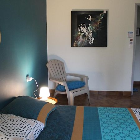 Arts & Passion Bed and Breakfast Mirambeau  Buitenkant foto