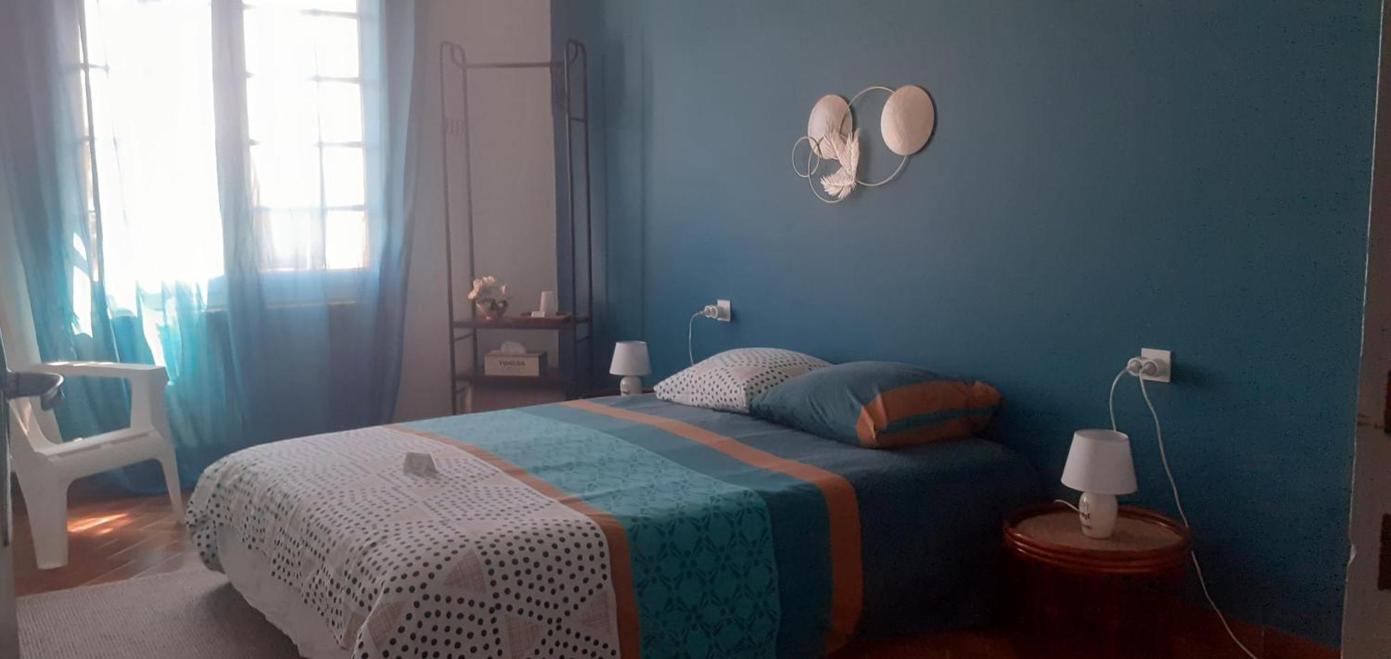 Arts & Passion Bed and Breakfast Mirambeau  Buitenkant foto
